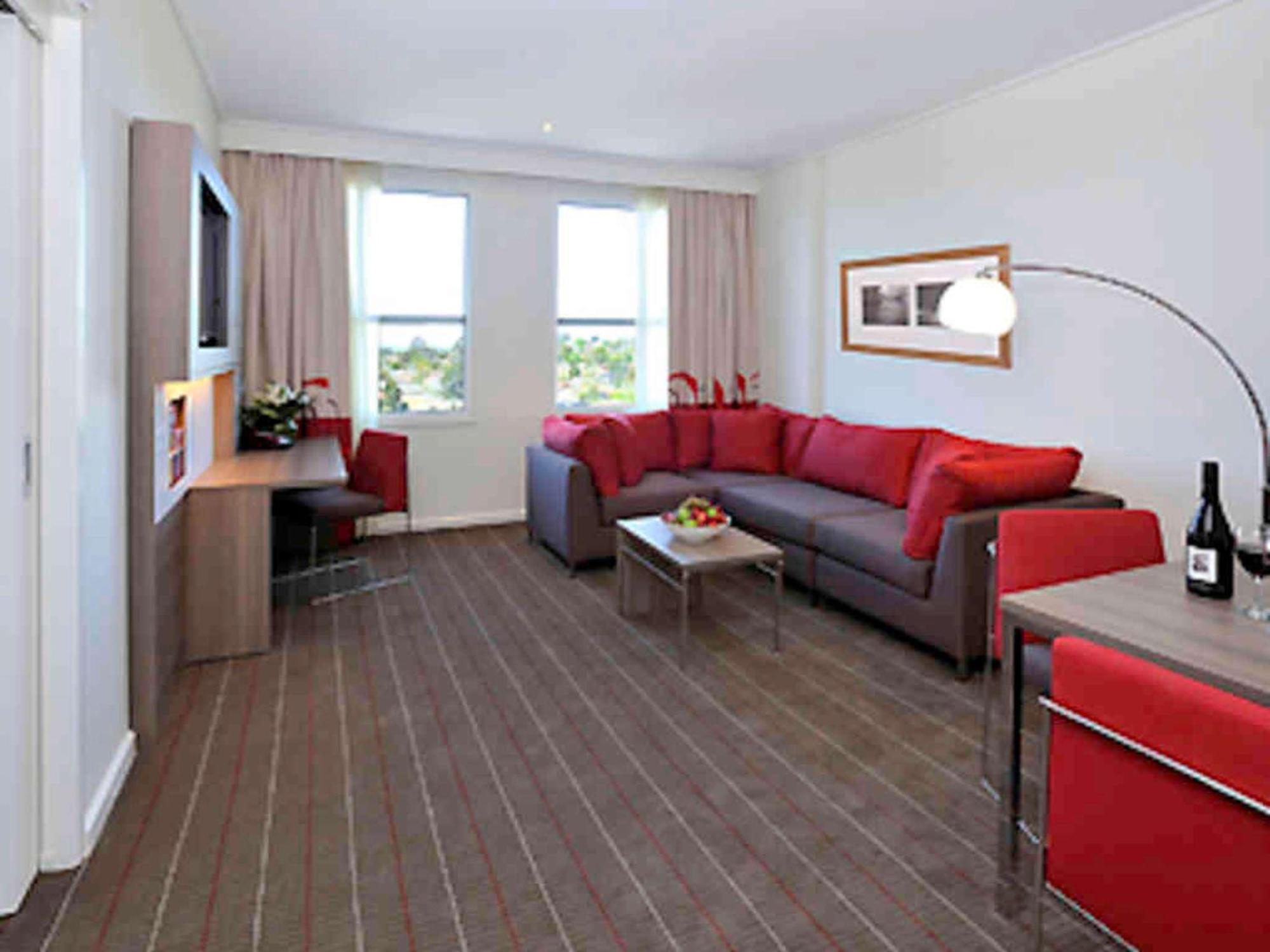 Novotel Melbourne Glen Waverley Exterior foto