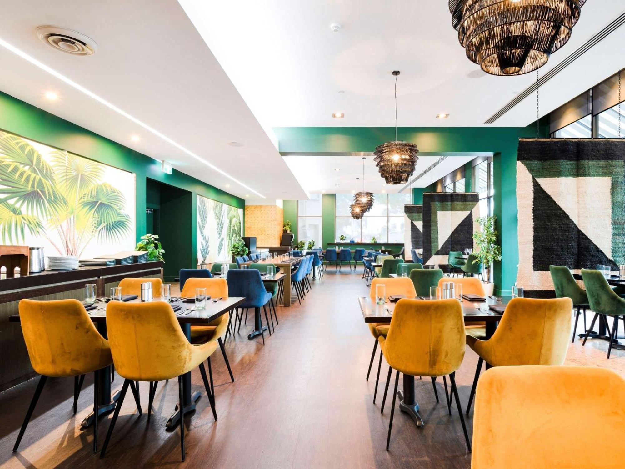 Novotel Melbourne Glen Waverley Exterior foto