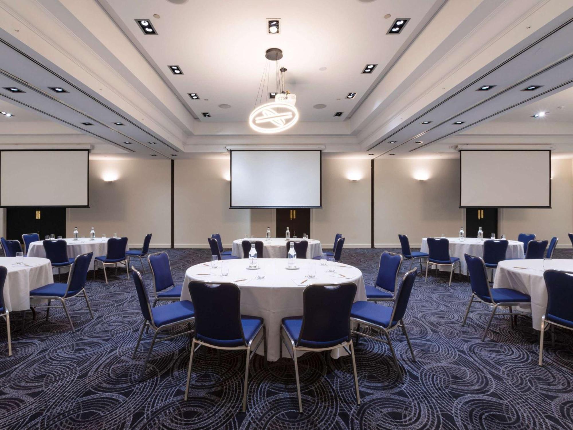 Novotel Melbourne Glen Waverley Exterior foto